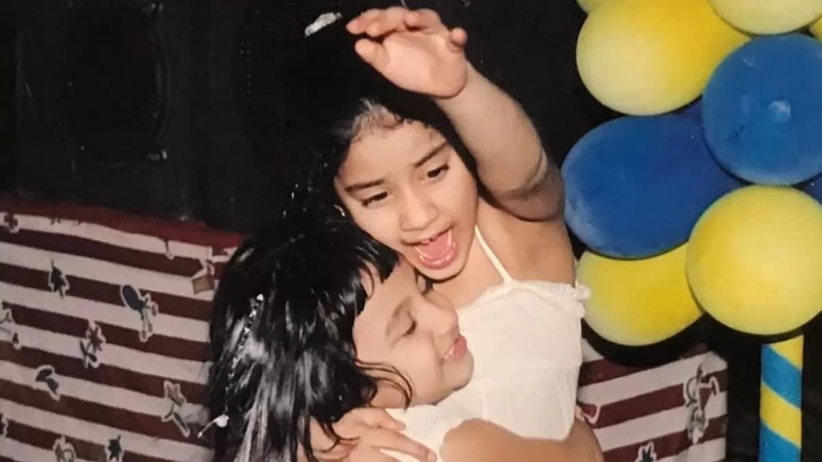 Tanisha Santoshi and Janhvi Kapoor 