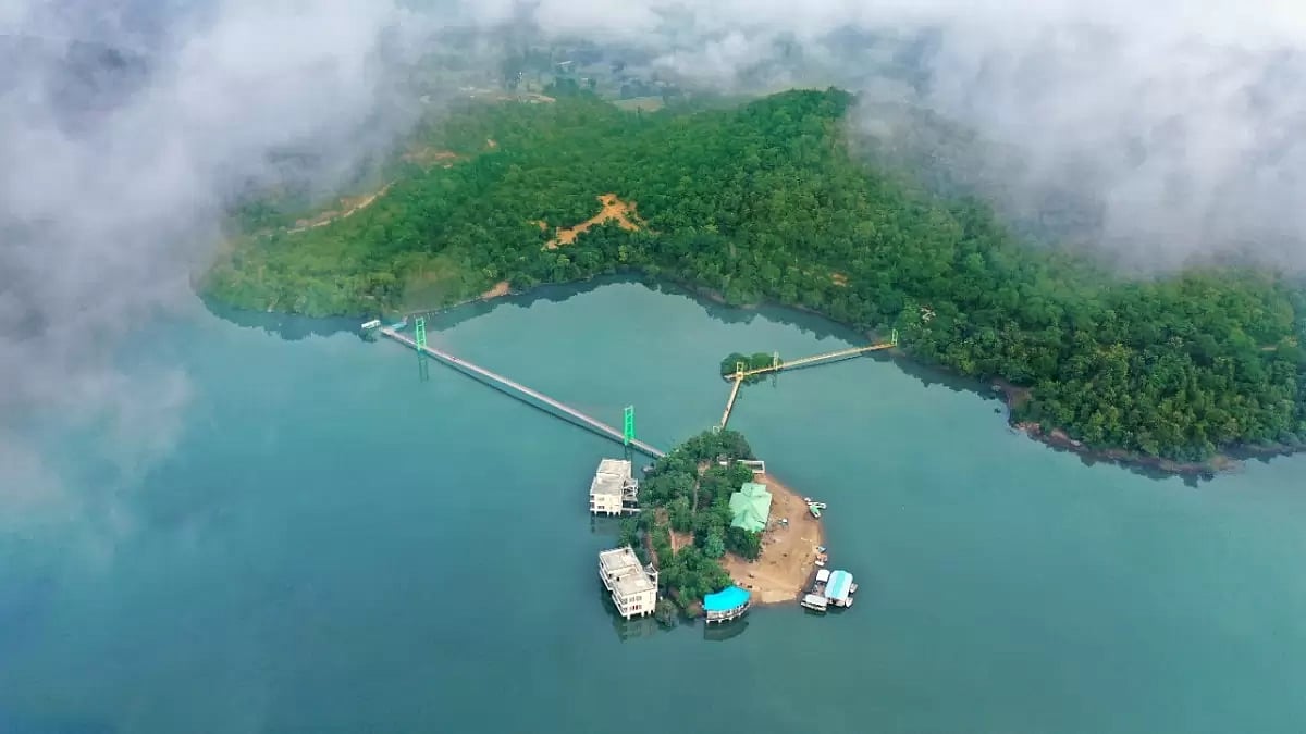 Laknavaram lake developed by the Kakatiya rulers. BRS is invoking Kakatiya pride in Telangana.