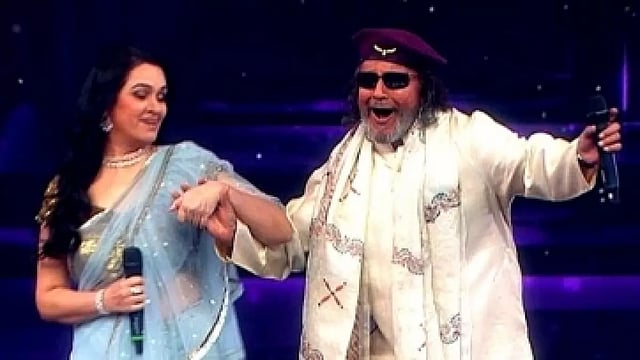 Mithun Chakraborty, Padmini Kolhapure Recreate Memories From The Sets Of 'Pyar Jhukta Nahin'