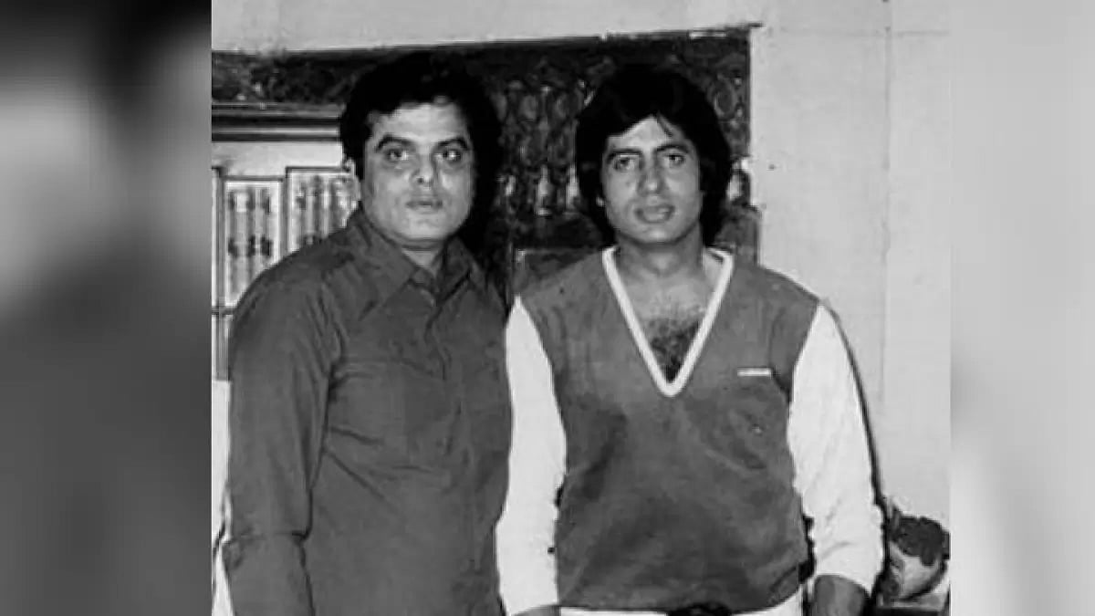 Rakesh Kumar and Amitabh Bachchan 