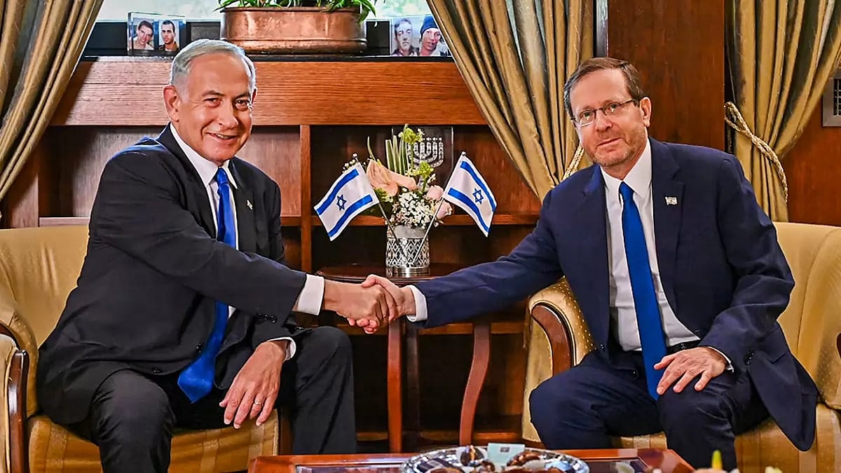 Isaac Herzog with Benjamin Netanyahu