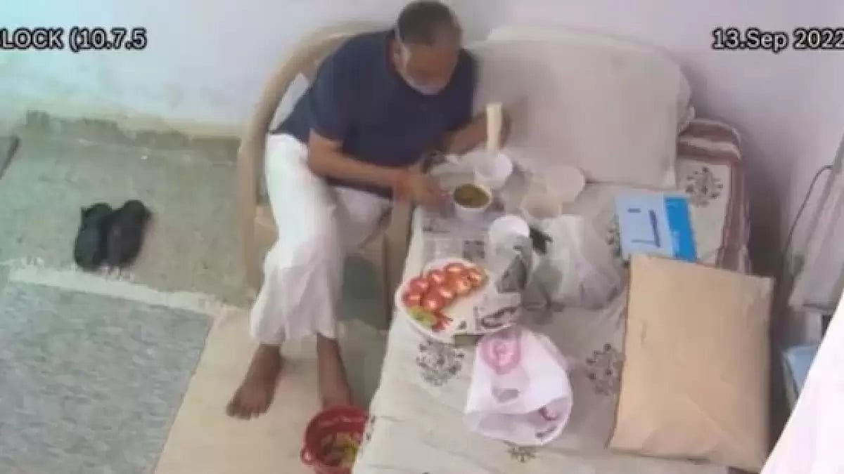 Delhi minister Satyendar Jain was seen enjoying proper meal in Tihar Jail