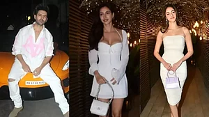 Celebs attend Kartik Aaryan's birthday party