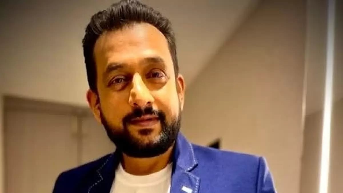 Actor Prasad Oak talks about Anand Dighe