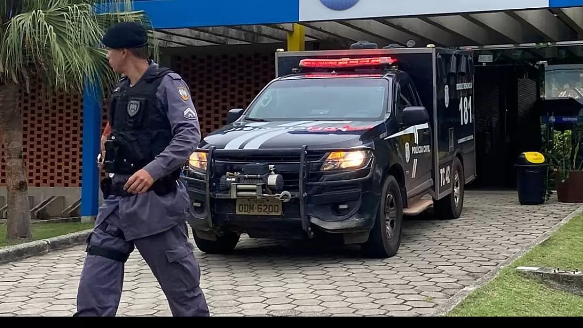 Police reaches the school at Aracruz in Espirito Santo state of Brazil