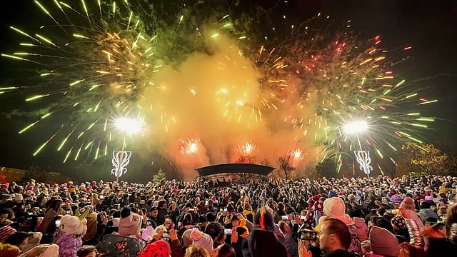 Romania Defies Energy Crisis To Light Up Christmas Celebrations