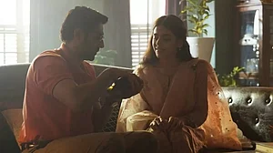 Kartik Aaryan and Alaya F in a still from Freddy