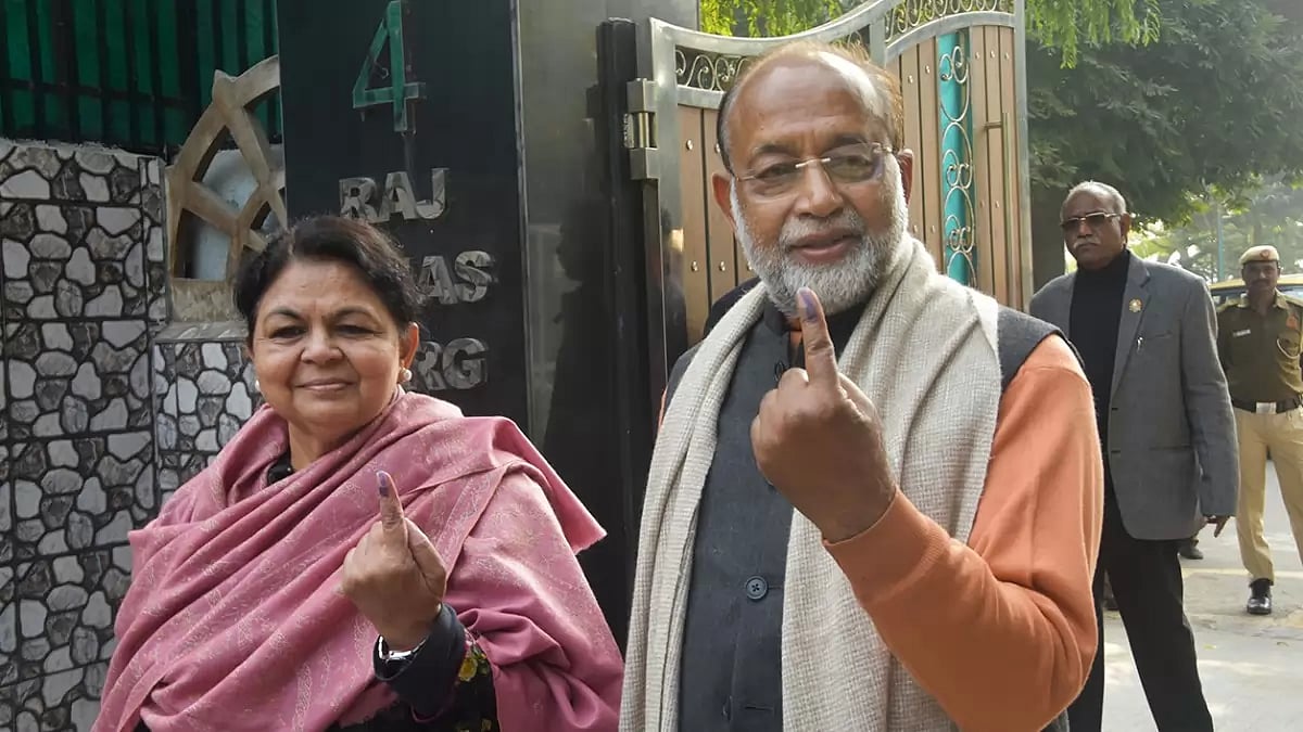 Voting for MCD elections in Delhi