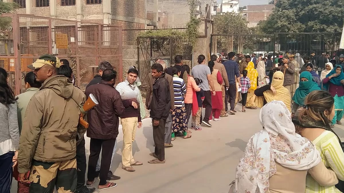 Voting for MCD elections in Delhi