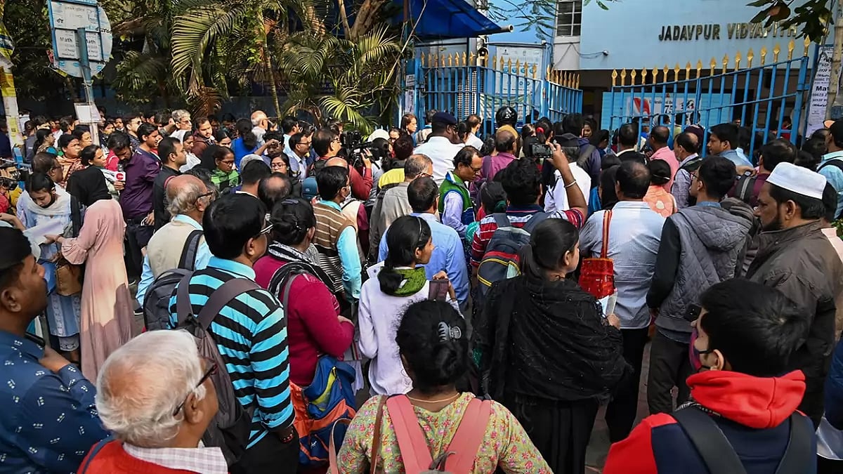 West Bengal Primary Teachers protest