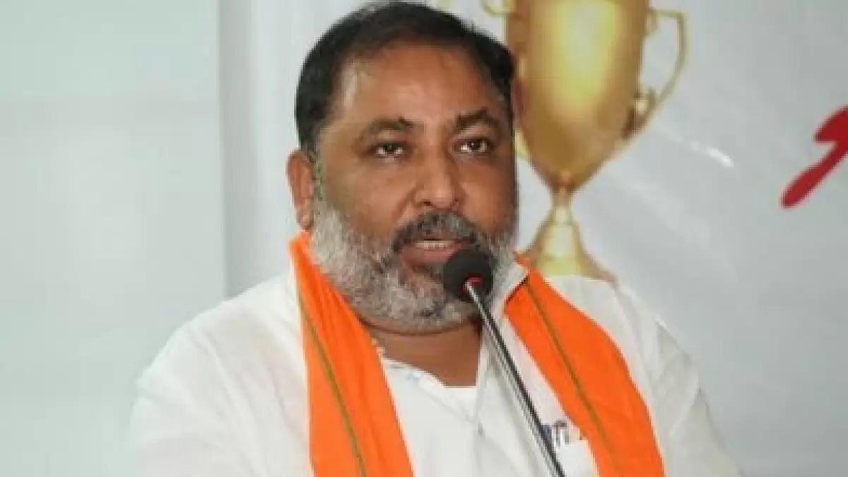 UP’s Minister of State for Transport Dayashankar Singh