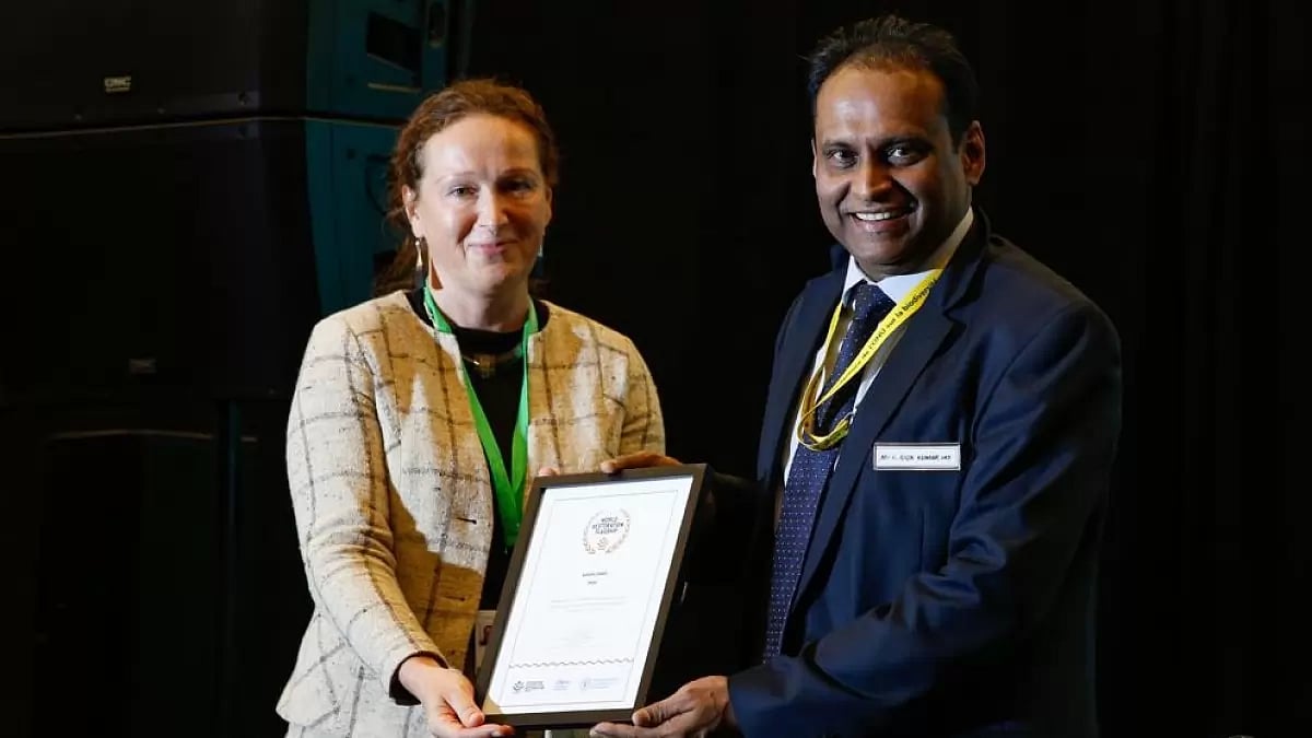 DG, Namami Gange, Mr. G. Asok Kumar receiving the United Nations' recognition