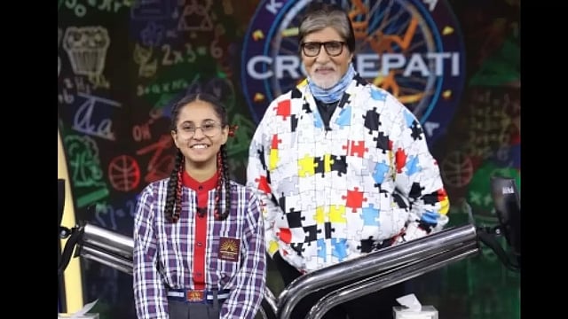 'KBC 14' Contestant Appears In School Uniform, Amitabh Bachchan Gets Curious