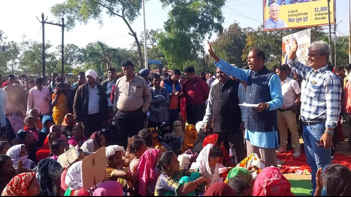 Adivasi Christians protesting against forceful eviction in front of Narayanpur district Collectorate