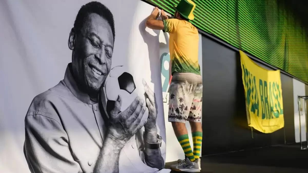 Pelé's family denied the report that the chemotherapy was not working on him.