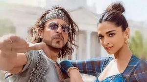 Shah Rukh Khan, Deepika Padukone in ‘Pathaan’ Song ‘Jhoome Jo Pathaan’