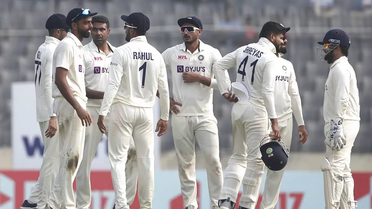 Ashwin, third left, celebrates the wicket of Litton Das with his teammates on Day 1.