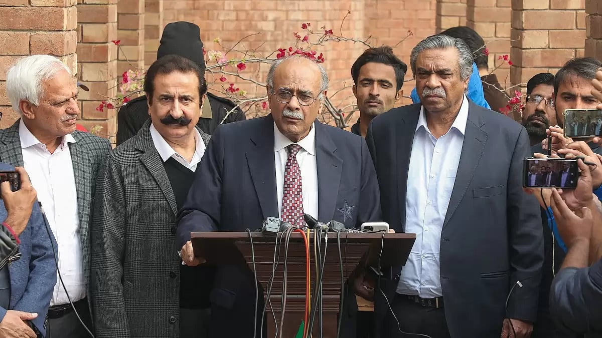 Najam Sethi (C) reportedly will discuss Asia Cup with Jay Shah in Dubai.