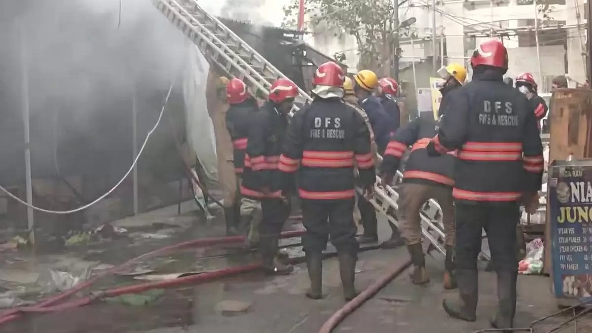 Firefighters at West Delhi's DDA Lal Market area