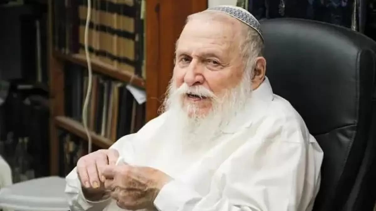 Haim Drukman passes away.