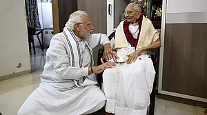 PM Narendra Modi with his mother Hiraben
