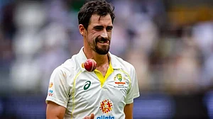 Mitchell Starc struck crucial blows.