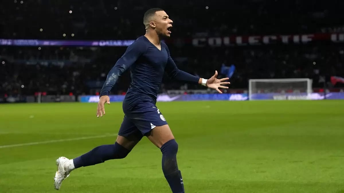 Mbappe celebrates after converting a penalty against Strasbourg on Wednesday.