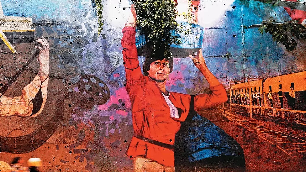 Iconic moment: The Coolie Mural next to the Western Express Highway in Jogeshwari, Mumbai