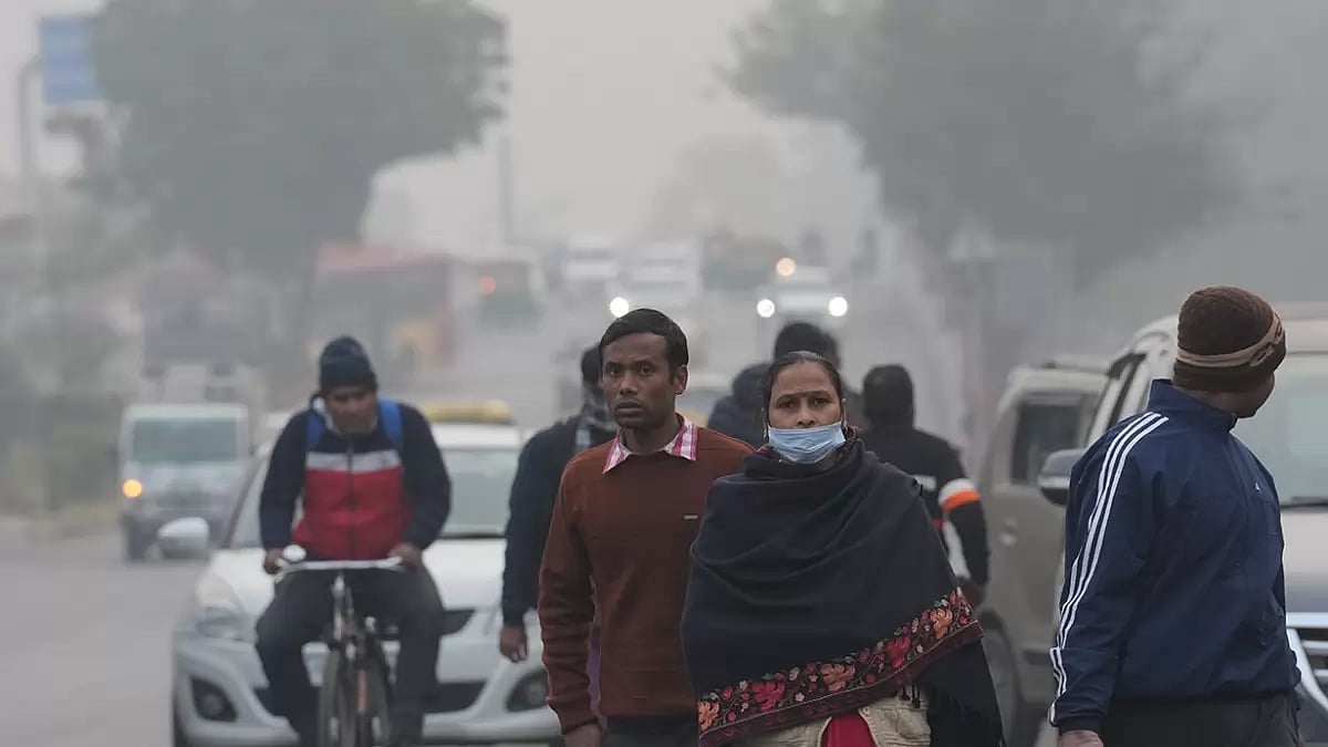 Weather: Cold day in Delhi