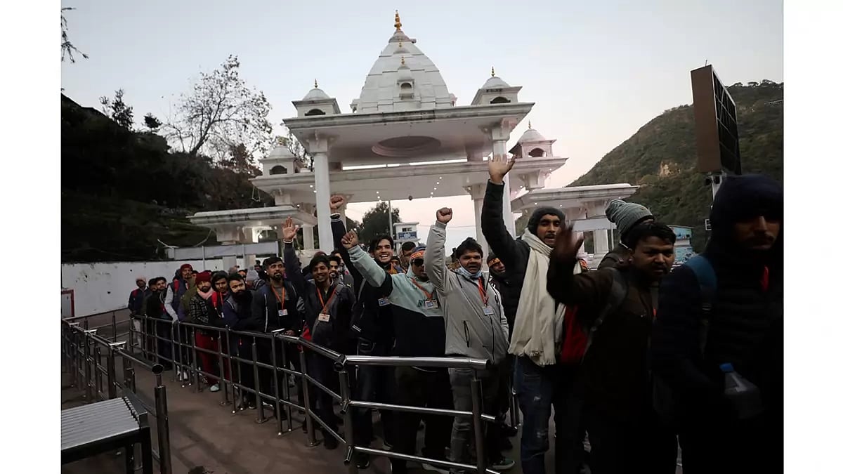 Mata Vaishno Devi devotees