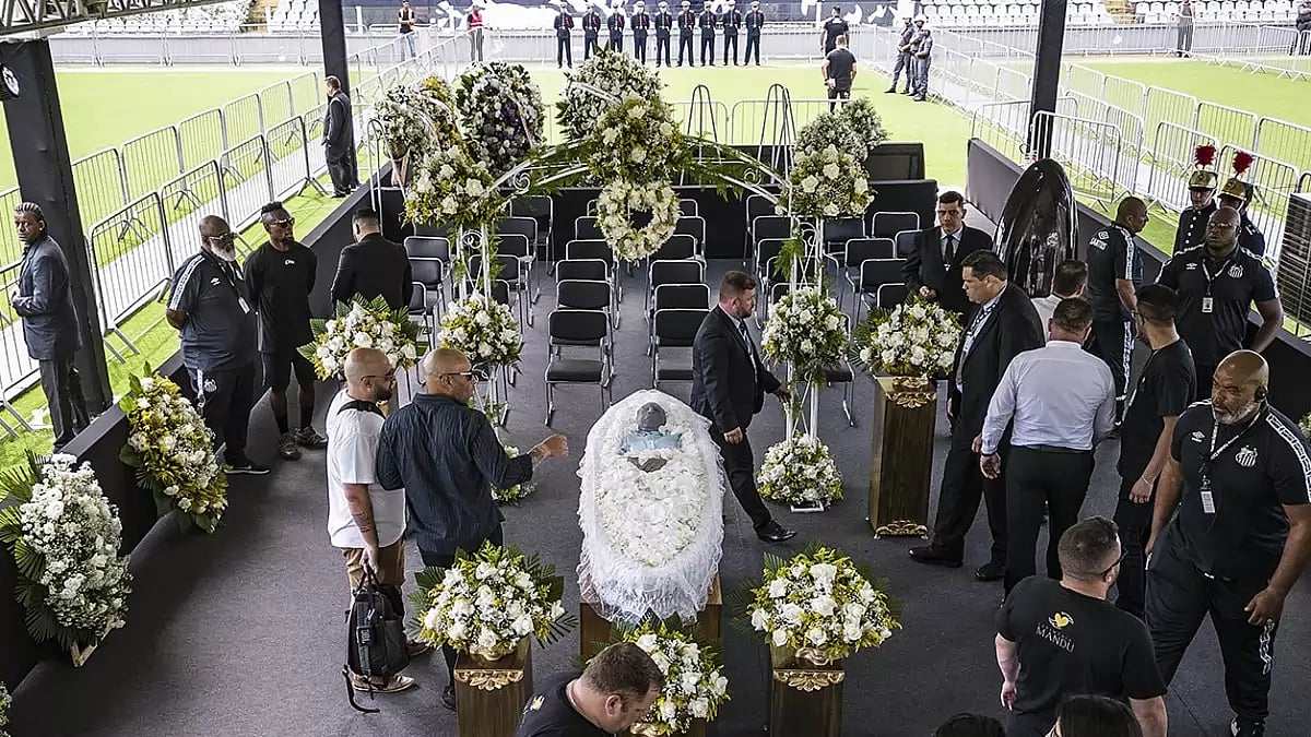 Coffin of Brazilian football great Pele