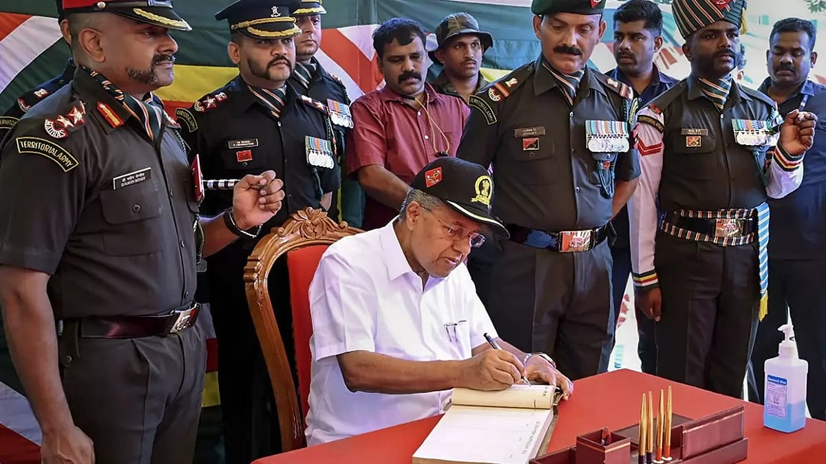 Pinarayi Vijayan at 122 Infantry Battalion Madras Regiment