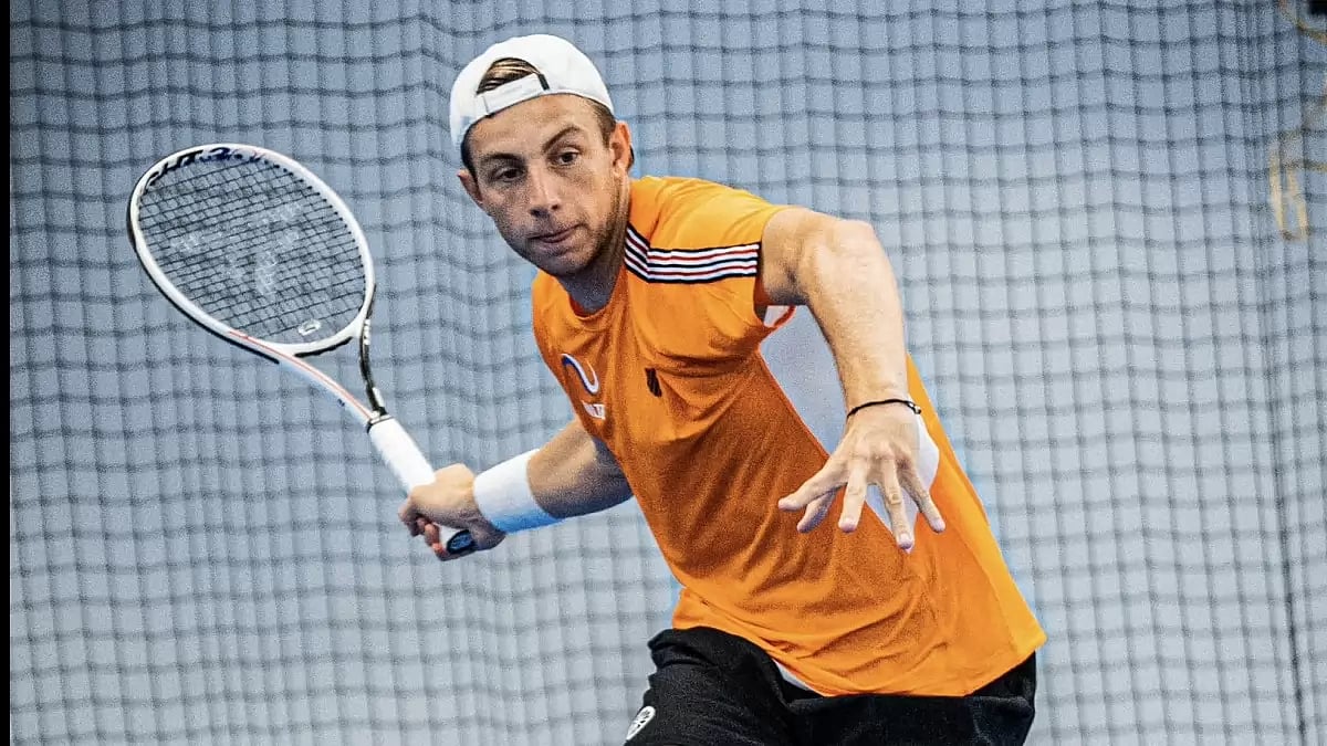 Griekspook won the match 4-6 7-5 6-3.