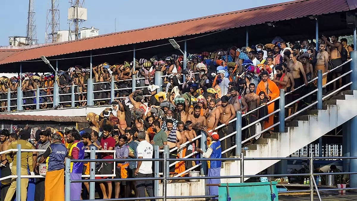 Sabarimala Devotees 