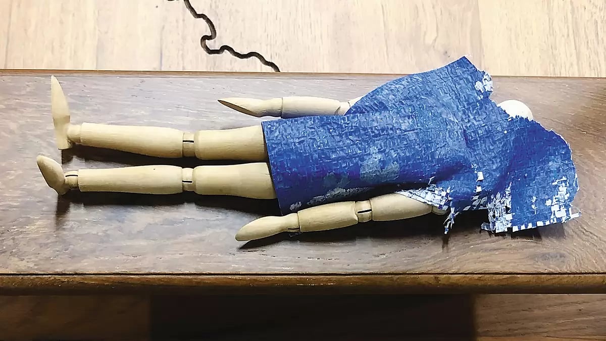 There Is A Connection Between Touch And Loneliness, And The Feelings They Generate