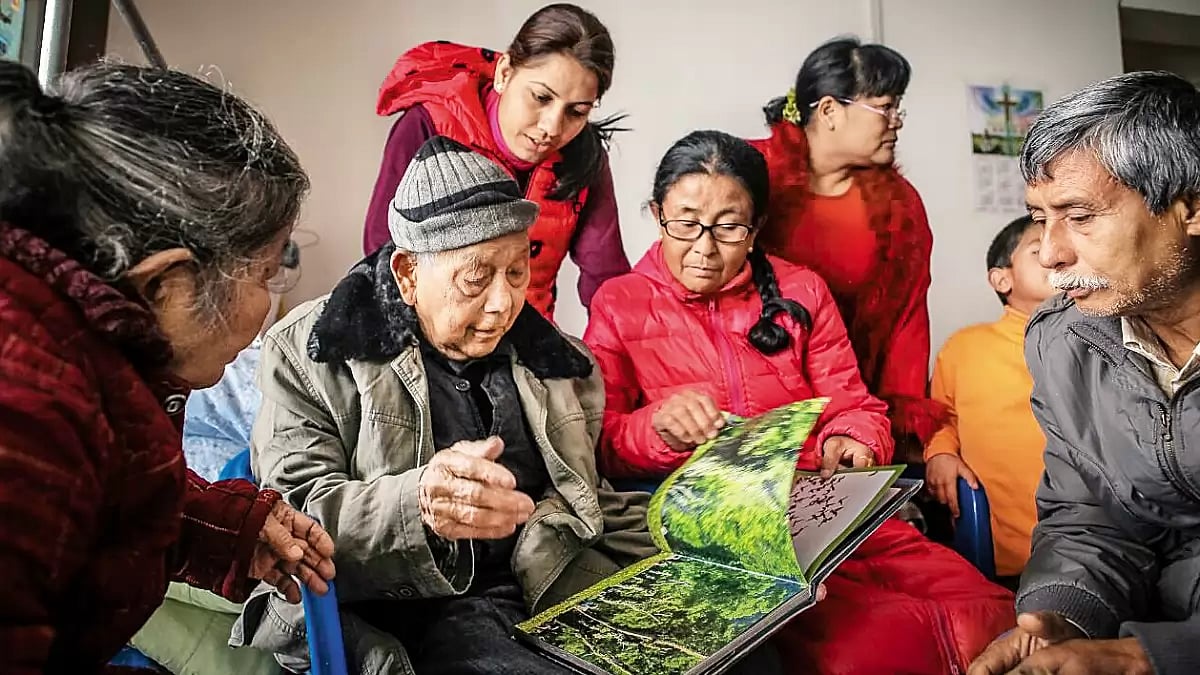 Reunion Diary: Meeting My Parents For The First Time After Decades