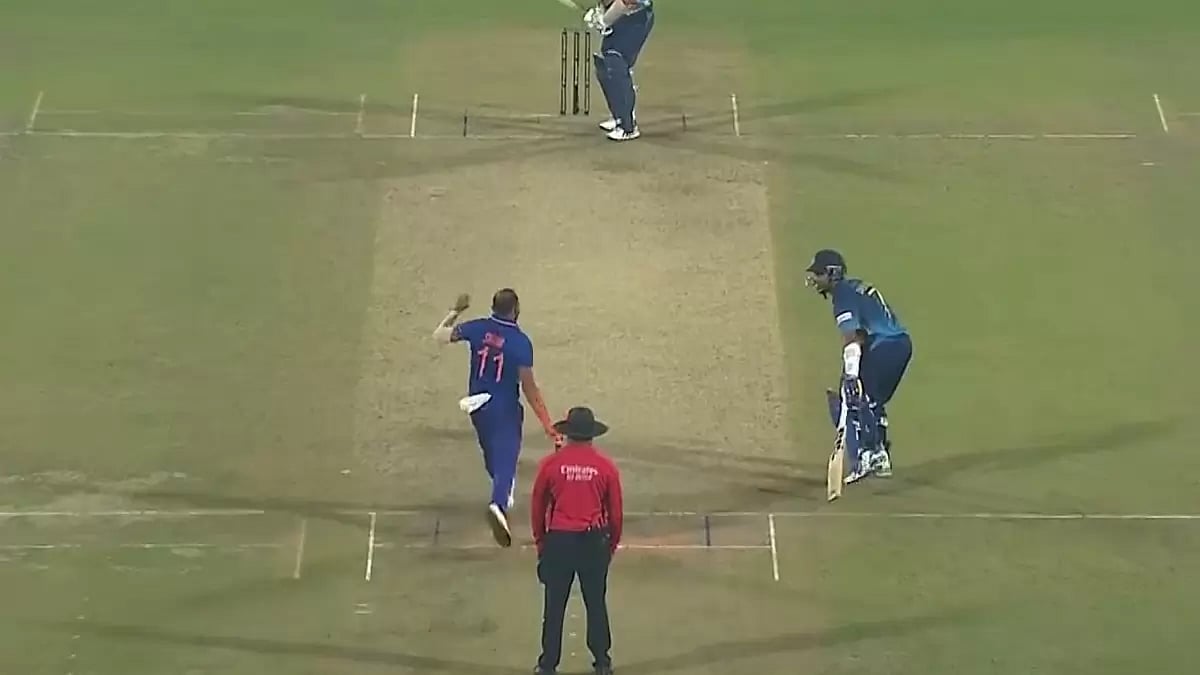 Shami had tried to run out Dasun Shanaka at non-striker's end during the 1st ODI in Guwahati.