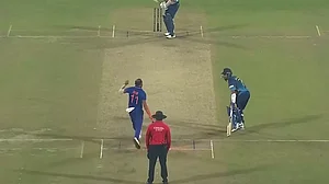 Shami had tried to run out Dasun Shanaka at non-striker's end during the 1st ODI in Guwahati.