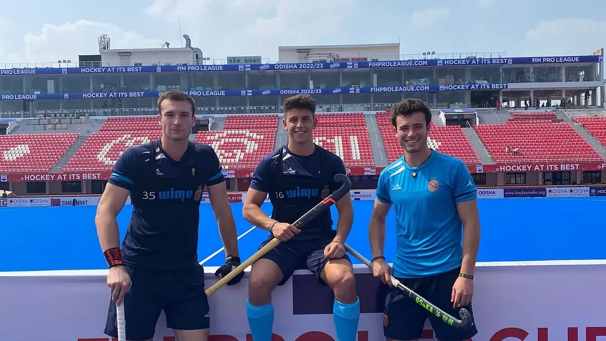 Pau Cunill, right, with sibling Pepe Cunill, left, and Spain teammate Jordi Bonastre.