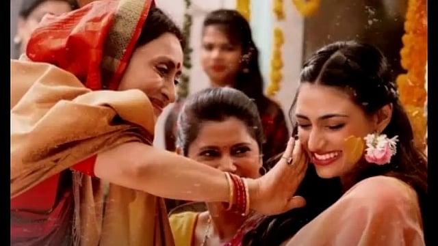 The Truth Behind Viral 'Haldi' Pic Of Athiya Shetty