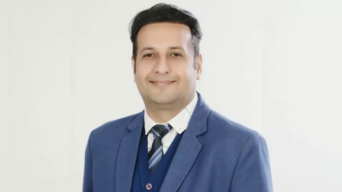 Robin Malhotra, Mutual Fund Distributor