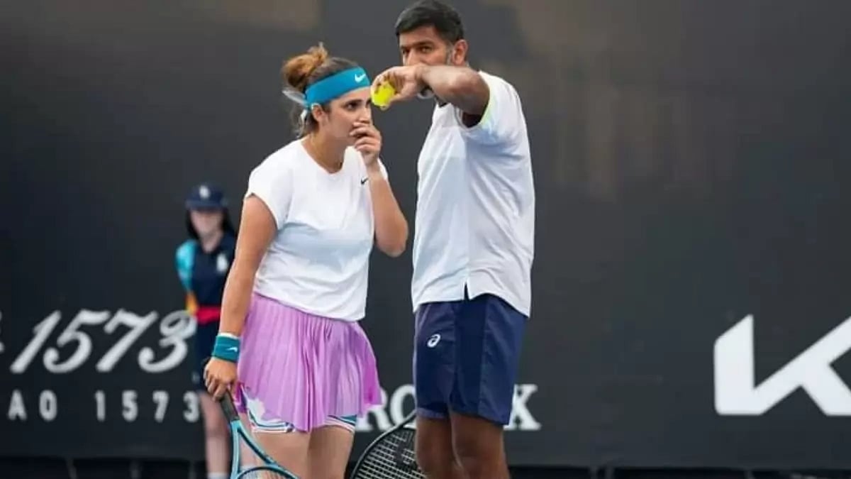 The Indian duo has not yet dropped a set in the mixed team competition.