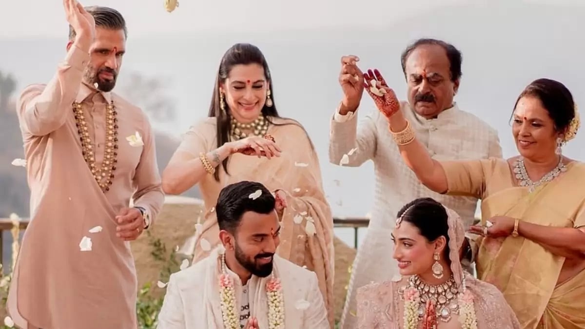 Suniel Shetty shares pictures from Athiya Shettys wedding