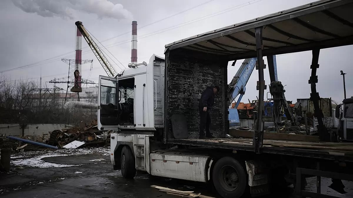 Ukraine: Russia Launches Fresh Attack With Missiles And Self-Exploding ...