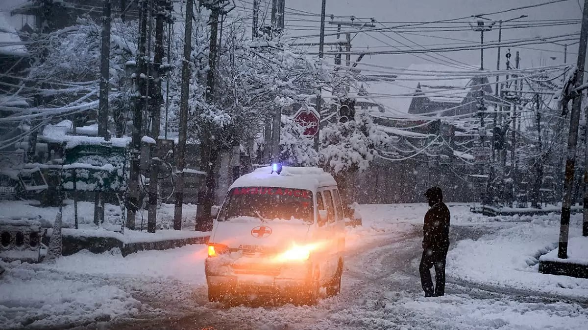 Snowfall in Srinagar
