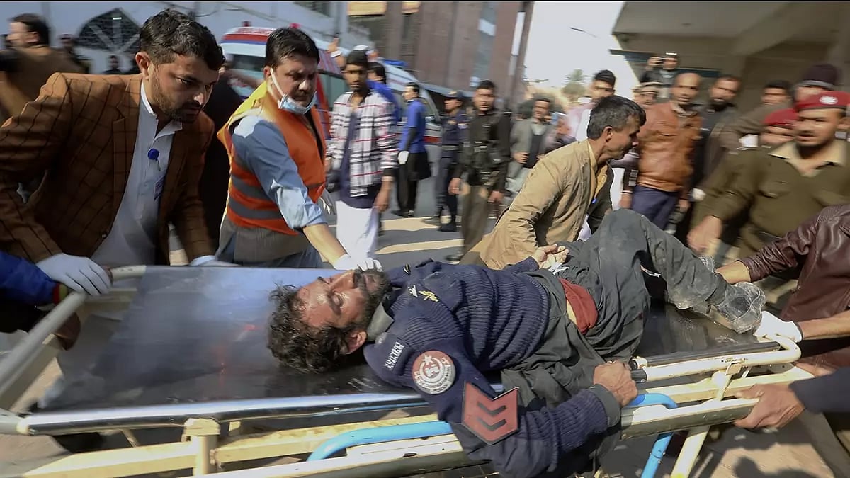 Suicide bombing in Peshawar