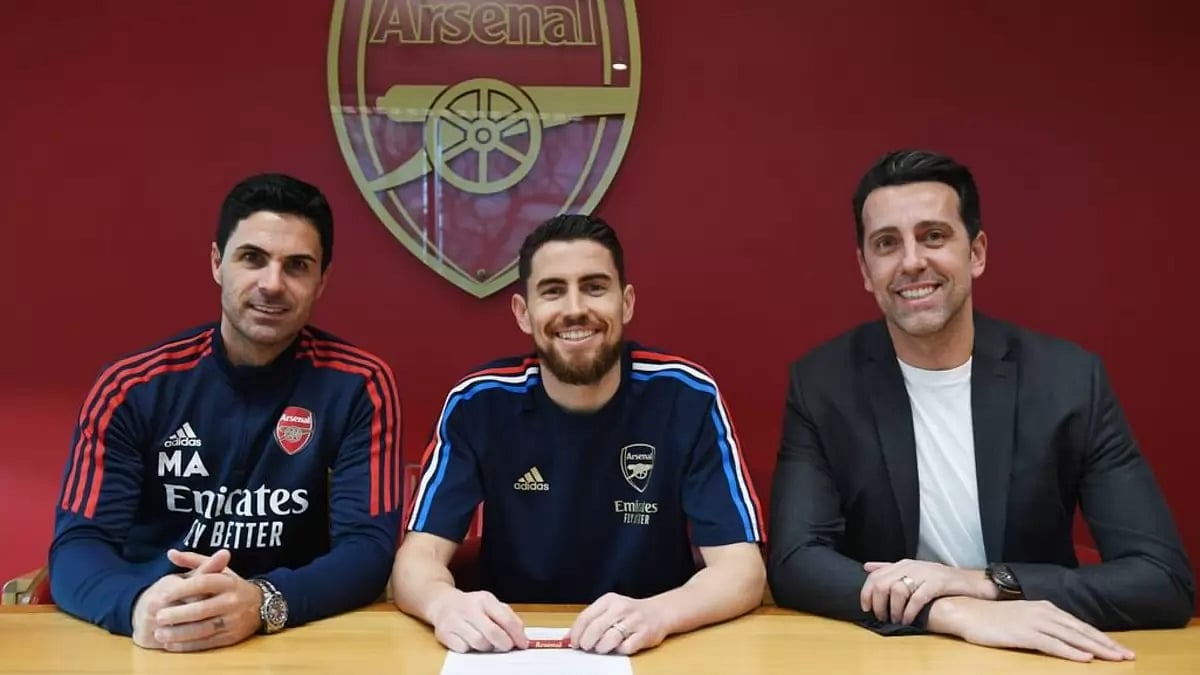 AFC are top of the EPL and with Elneny out injured, Jorginho's arrival gives them stability.