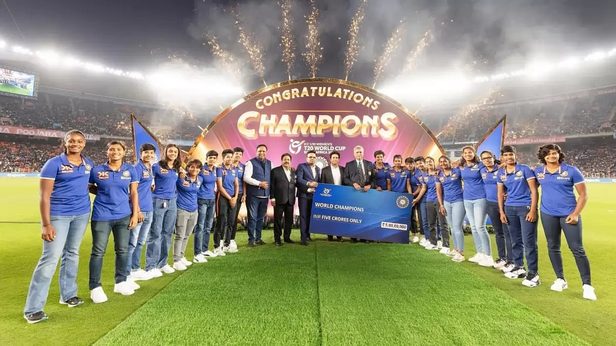 Sachin Tendulkar along with BCCI dignitaries and the U19 Women's team in Ahmedabad.