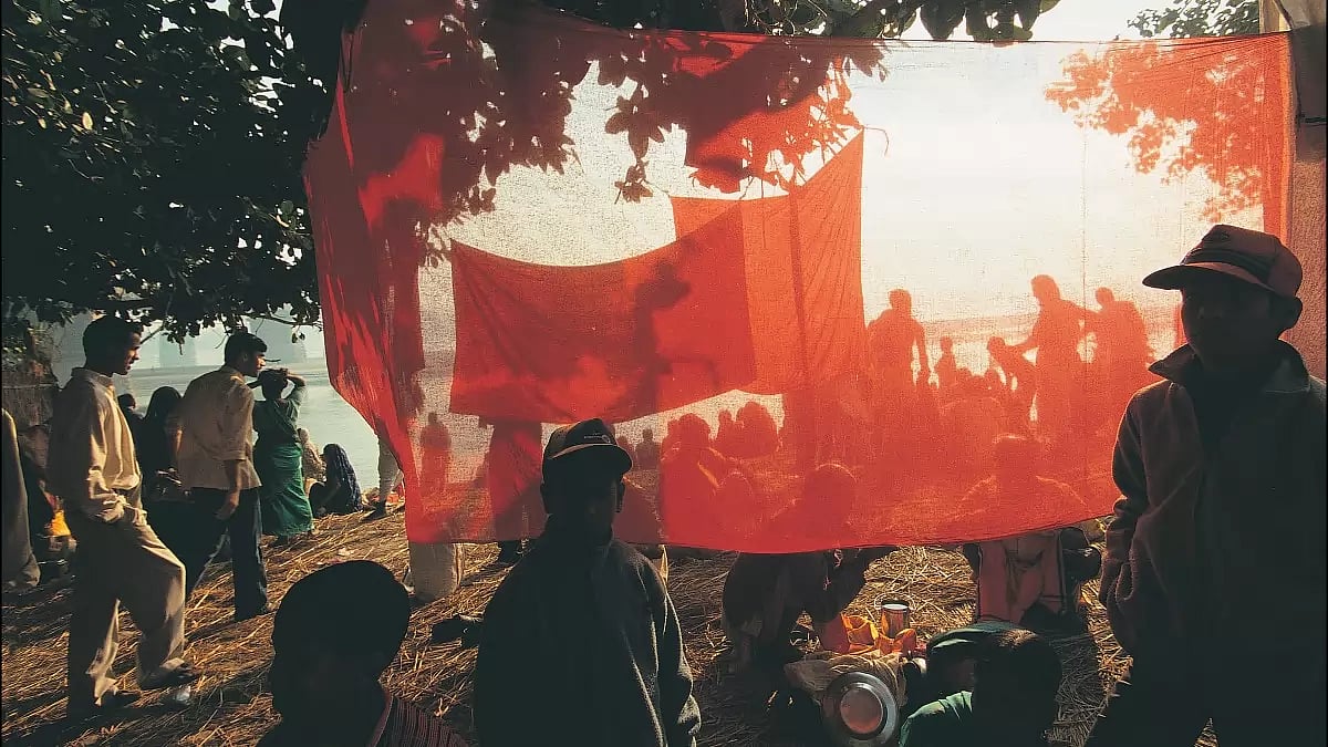 Pilgrims near Gandak River at Sonepur Mela, Sonepur, Bihar