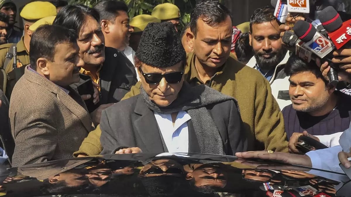 Azam Khan appears before MP-MLA court